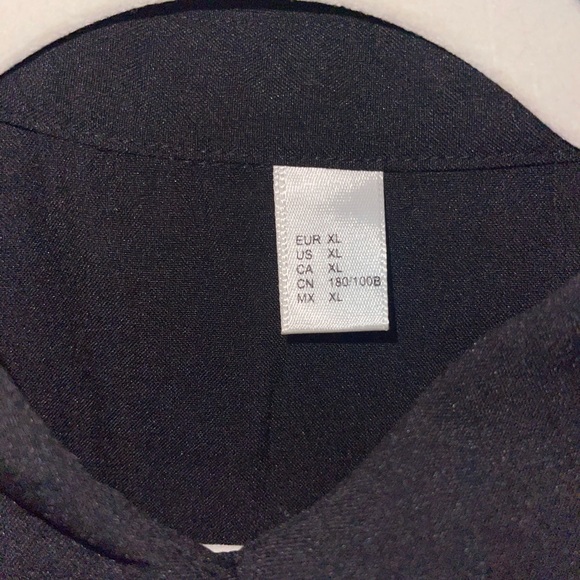 XL Balck Blouse - Picture 2 of 3